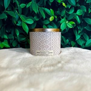 ✨ BRAND NEW Bath & Body Works 3 Wick Candle ✨